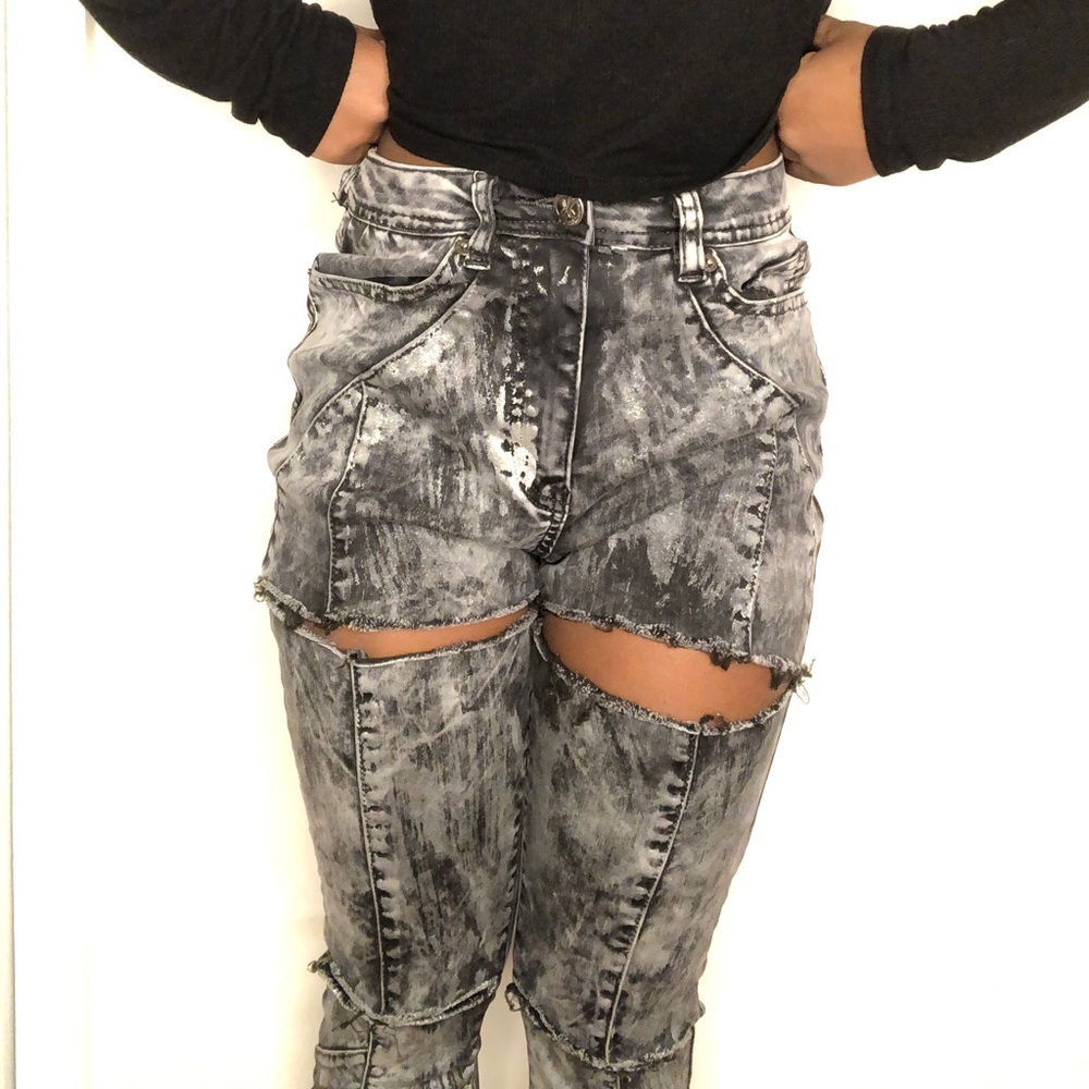 Grunge jeans